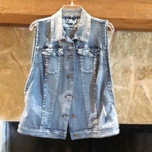 Sleeveless blue Jean jacket